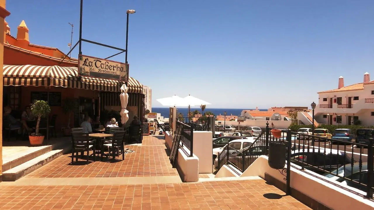 Large Apartment On Golf Course San Miguel de Abona Spagna